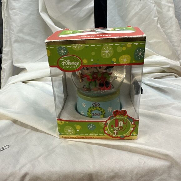 2012, Mickey and Minnie, Ringing the Bell, IOB - Picture 7 of 11